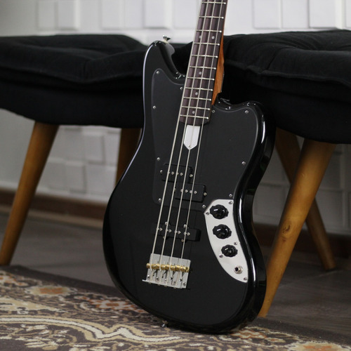 Baixo 4 Cordas Studebaker Jaguar Weasel Short Scale Black