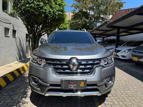 Renault Alaskan 2.5 Intense 4x4