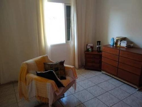 Imagem 4 de 7 de Casa Com Edícula Lado Praia, Bem Localizada