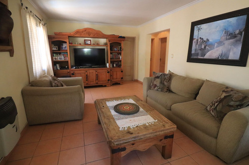 Casa 5 Amb. Venta Gral Pacheco Jardín Y Pileta