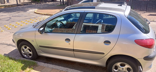 Peugeot 206 1.6 Xt Premium