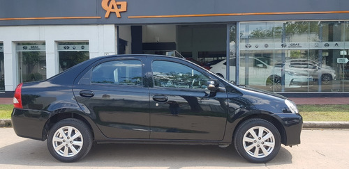 Toyota Etios Xls 1.5 6 M/t - 2016 Financiado