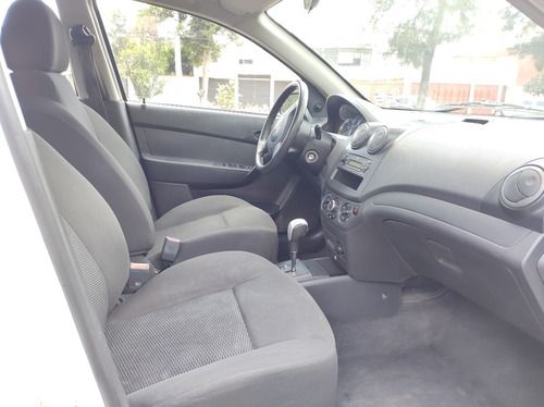 Imagen 7 de 14 de Chevrolet Aveo 2016