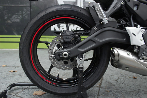 Kawasaki Z650 2023 - Tft Y Full Control De Tracción-envios