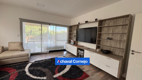 Casa En Puertos, Vistas, 4 Dormitorios Más Dependencia, Con Pileta