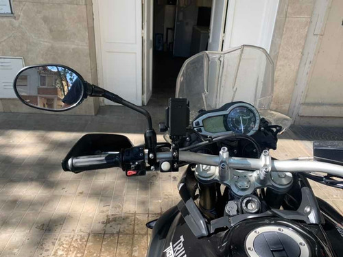 Triumph Tiger 800
