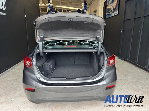 Mazda 3 Touring At 2000cc
