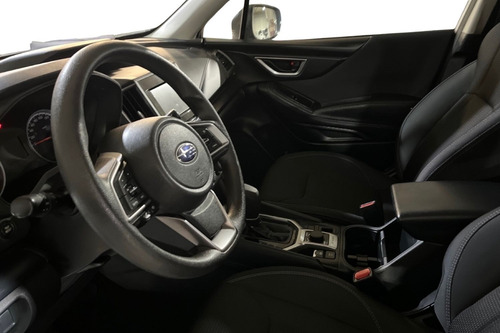 Subaru (in) 2.0 Dynamic Eyesight At 4x4 Hibrido 5p