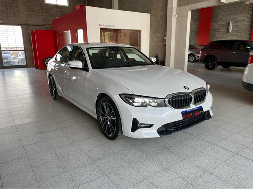 BMW Serie 3 3.0 330i Sedan Sport Line 252cv