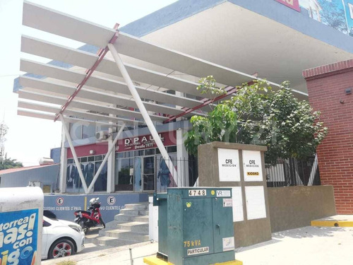 Renta De Local Comercial U Oficina En Planta Alta Plaza Roma, Colima