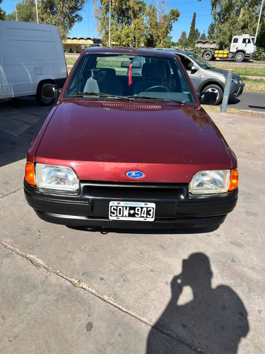 Imagen 1 de 7 de Ford Escort 1992 1.6 Gl Aa