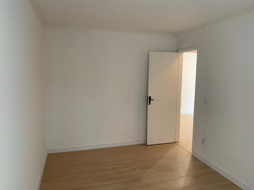 Imagem 9 de 14 de Apartamento 2 Dorms - Prédio Frente Mar - Aviação - Amf07
