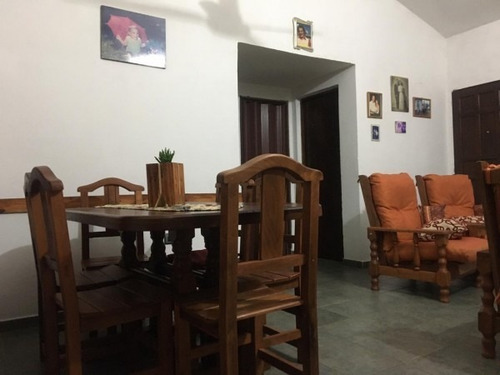 Imagen 9 de 26 de Casa En La Reja Cerca De Acceso Oeste Con Dos Locales