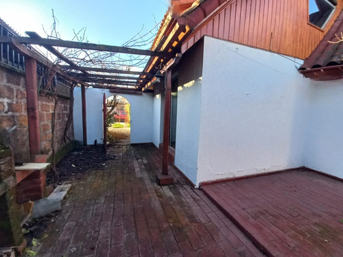 Casa En Arriendo De 4 Dorm. En Curicó