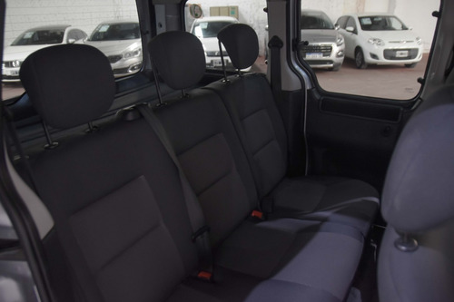 Peugeot Partner Patagonica 1.6 Hdi Vtc Plus Diesel Gris 2013