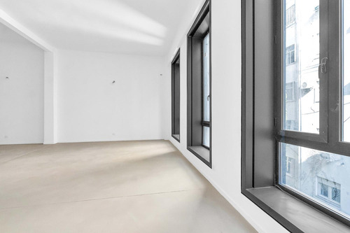 Espectacular Loft En Edificio A Estrenar Sobre Plaza Vicente López. Financiación Directa