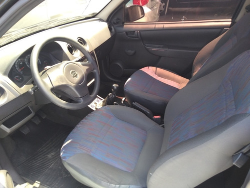Imagem 7 de 11 de Chevrolet Celta 2009 1.0 Life Flex Power 3p 77 Hp