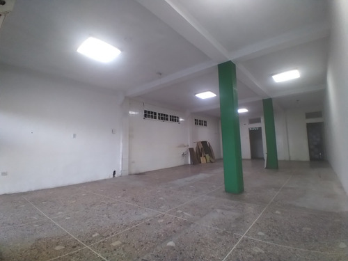 Francisco Rojas Norscia Rentahouse Te Alquila Magnifico Local A Pie De Calle En Agua Viva Cabudare, En Zona Comercial Fluida, 2 5 - 5 2 6 4, Con Potencial Comercial Para Cualquier Ramo, Llama Ya!!!