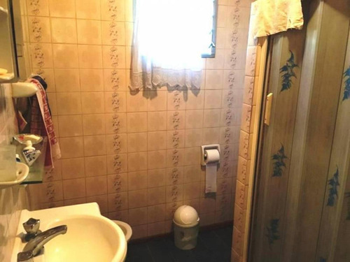 Imagen 30 de 30 de En Venta. Importante Casa Con Amplio Jardin. 900m2 Pellegrin
