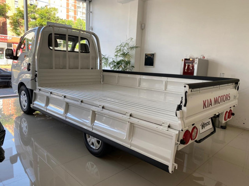 Imagen 8 de 12 de Kia K2500 Cabina Simple Con Caja 2023