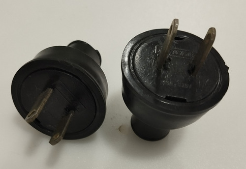 Enchufe Dos Polos De Goma 15a 125v