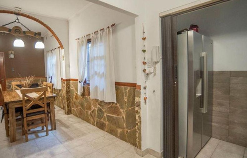 Ph Venta 2 Dormitorios 1 Baño 1 Lavadero 1 Patio Y Parrilla 114 Mts 2 Totales - La Plata