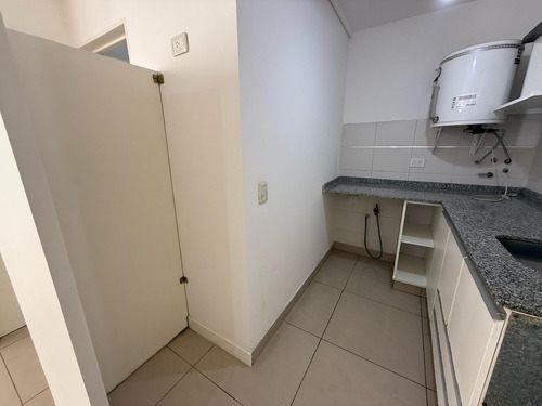 Departamento En Venta En Nueva Córdoba, 1 Dormitorio Con Balcón, Apto Credito, Desocupado