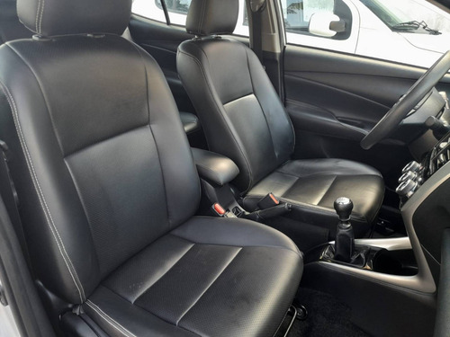Imagem 7 de 8 de Toyota Yaris 1.5 16v Flex Sedan Xl Manual