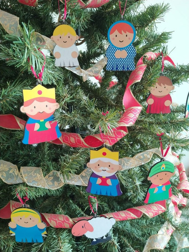 Imagen 4 de 6 de Nacimiento En Esferas Navideñas 13 Piezas
