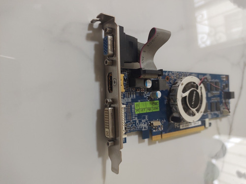 Tarjeta De Video Gigabyte Hd 5450 1gb Ddr3 Pci-e 2.1 64 Bit