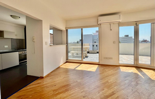 Imagen 6 de 30 de Departamento 2 Ambientes Con Super Terraza Y Vistas Cochera. Coghlan - Belgrano.