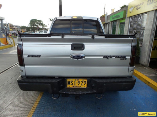 Imagen 5 de 25 de Ford F-150 Raptor Svt