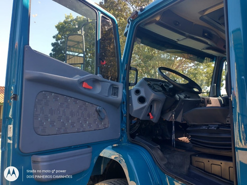 Imagem 16 de 25 de Mercedes Benz 1318 Ano 2010 Baú Sider Truck