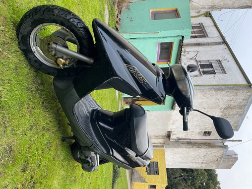 Imagen 5 de 8 de Yamaha Axis Modelo 1993