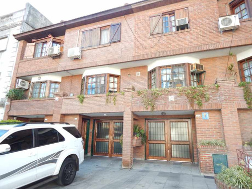 Triplex En Venta En Wilde Centro