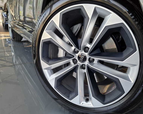 Imagem 4 de 15 de Audi Q7 Perf. Black 3.0 Tdi Quat. Tip. 5p Dies. 2022