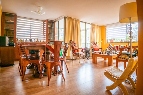 Parque Brasil / 4 Dorm + 3 Baños / Estacionamiento + Bodega