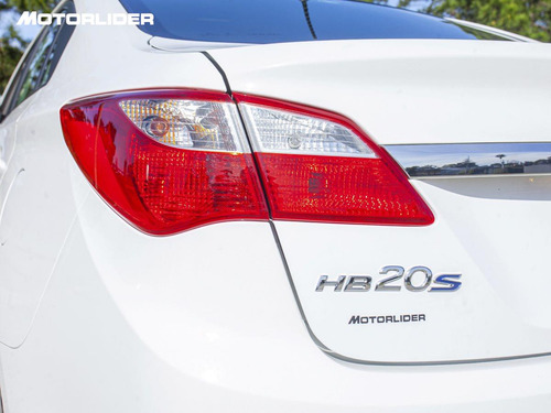 Imagen 22 de 25 de Hyundai Hb20s Comfort Extra Full 1.6 | Permuta / Financia