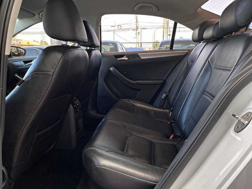 Imagem 11 de 15 de Volkswagen Jetta Trendline 2.0 2016