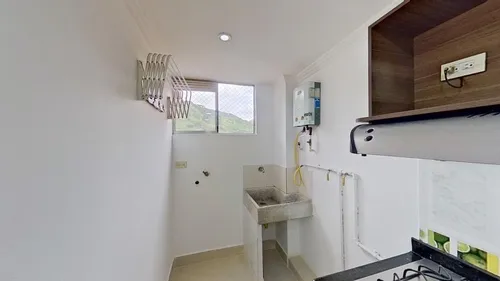 Lindo Apartamento Remodelado En La Loma De Los Bernal. Código #10