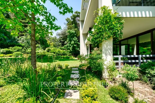 Exclusivo Departamento Con Gran Jardín Del Arquict...