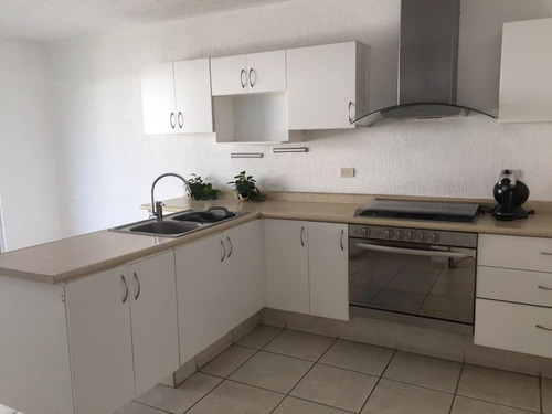 Imagen 9 de 16 de Casa Estilo Californiano Moderno