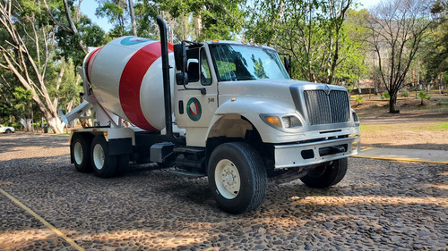 Camion Revolvedor De Concreto International 2005 8 Mts 3