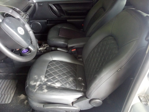 Volkswagen New Beetle 2.0 3p Automática