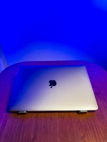 Macbook Pro 13 M2 2022 8gb Ram 256gb Ssd Touch Bar - Cinza