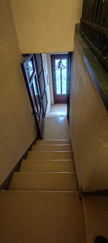 Av Italia Y Comercio Prox. Ph P. Alta, Casita Tipo Apartamento. Buena Construcción , Pisos Pinotea,, 75 M2 Edif + 58 M2 Terraza C/parrillero, Oportunidad !!!!