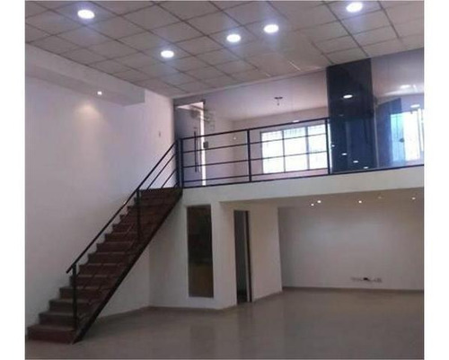 Imagen 2 de 8 de Locales A La Calle - Venta