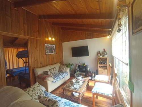 Venta De Cómoda Casa En Parcela En El Sector De La Petrilla