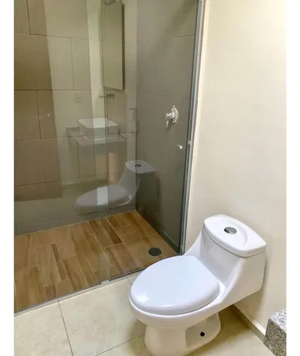 Casa En Renta Con Cuarto De Servicio En Zibata K