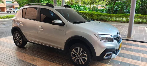 Renault Stepway 1.6 Dynamique / Intens Automática